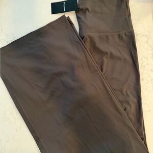 Fabletics Brown High-Rise Leggings - Medium Tall